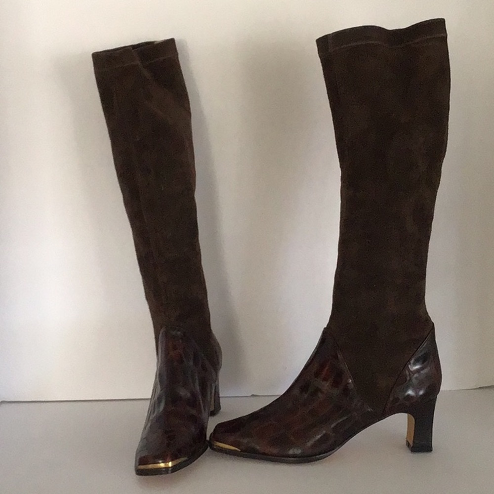 🔥🔥25% OFF LIST PRICE 🔥🔥TIMOTHY HITSMAN 💥💥. CHOCOLATE SUEDE TALL SHAFT BOOTS